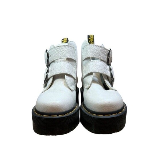 DR MARTENS Devon Heart Womens Size 7 White Leather Buckle Platform Boot Shoes - Picture 9 of 10